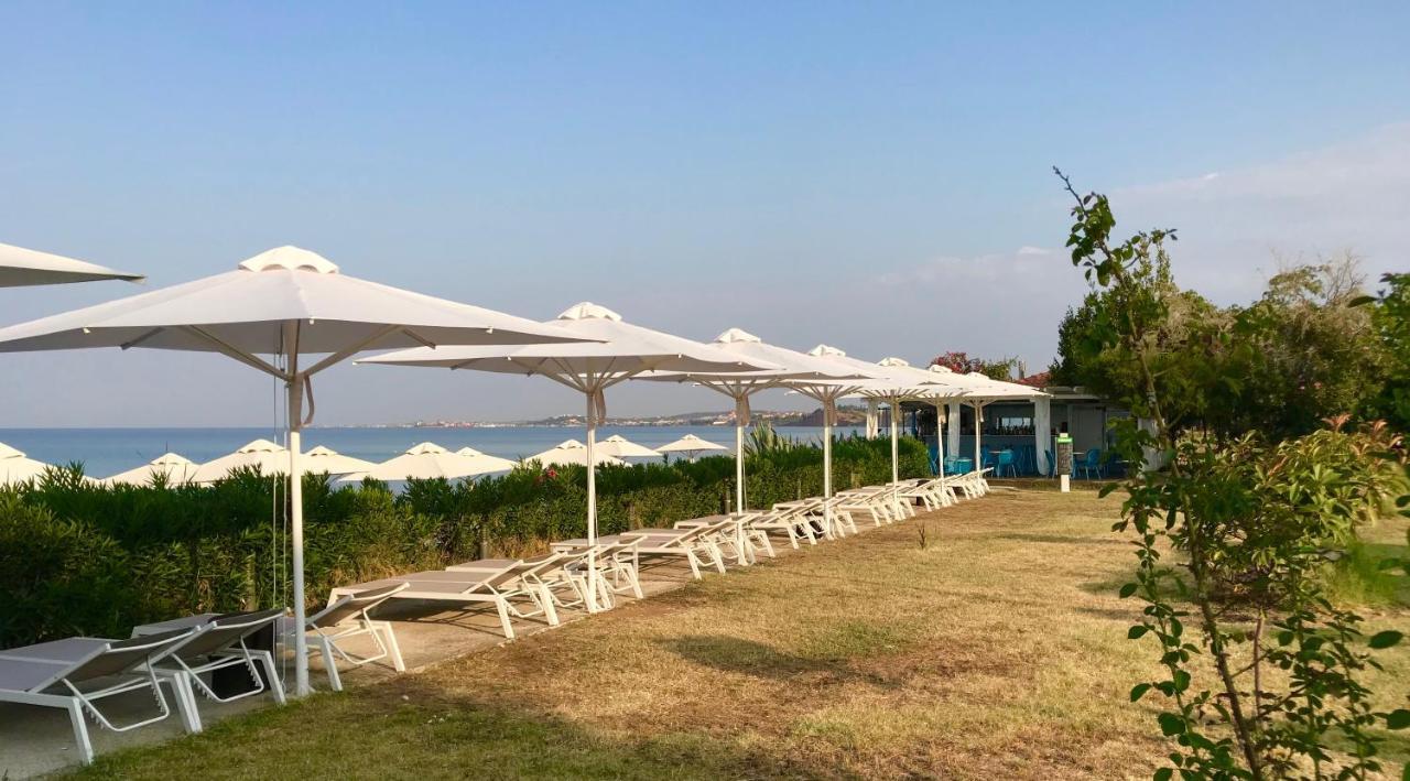 Kassandra Mare Hotel ネア・ポティダイア エクステリア 写真