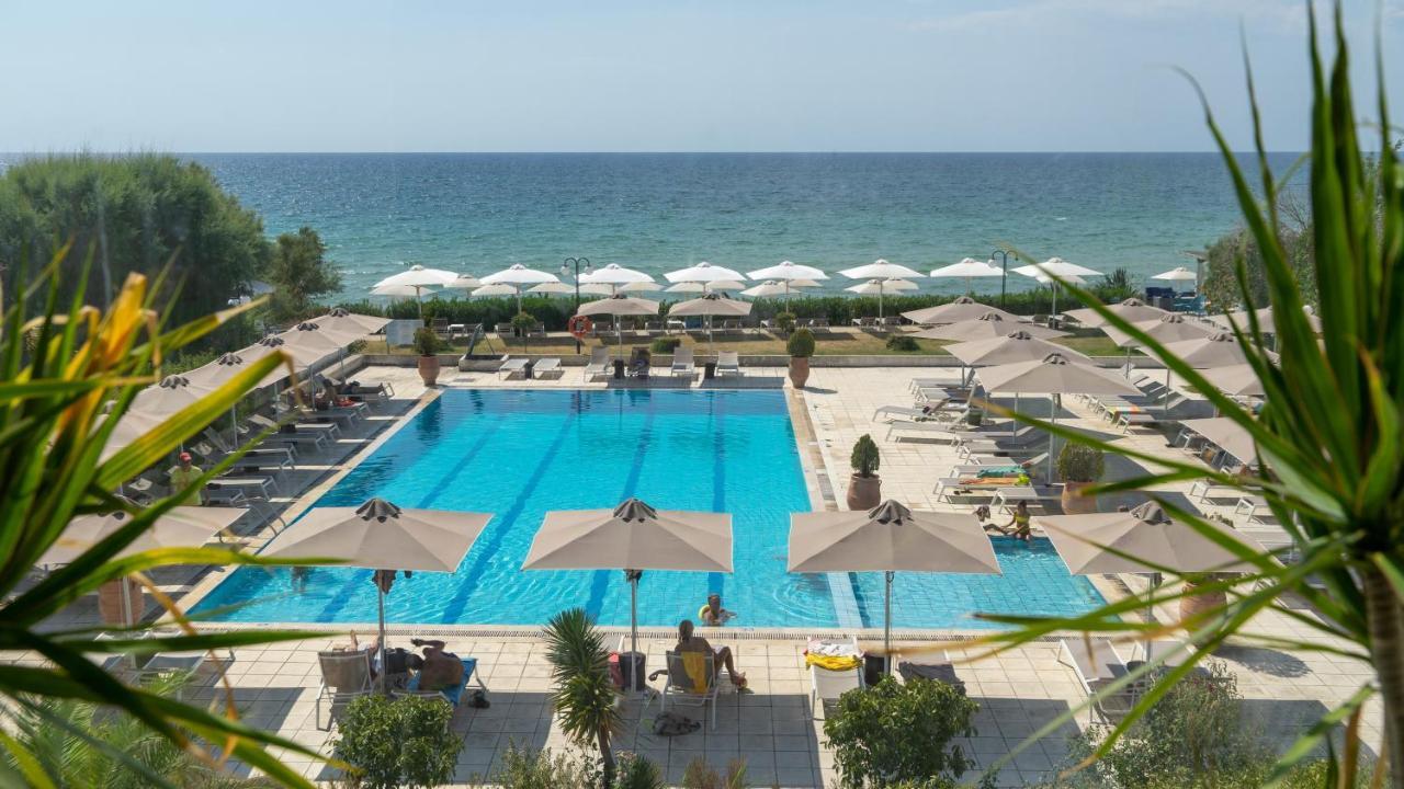 Kassandra Mare Hotel ネア・ポティダイア エクステリア 写真