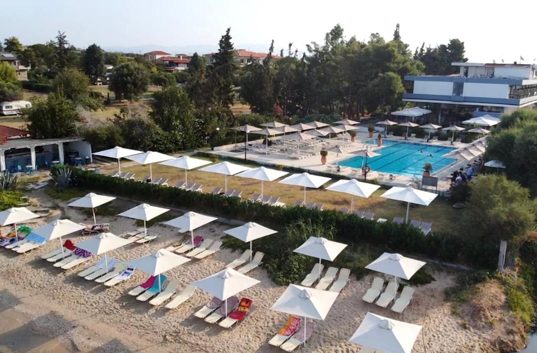 Kassandra Mare Hotel ネア・ポティダイア エクステリア 写真