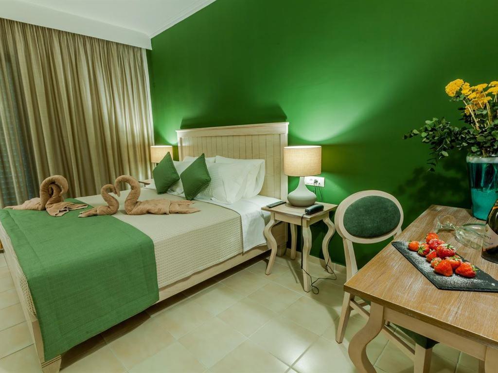 Kassandra Mare Hotel ネア・ポティダイア エクステリア 写真