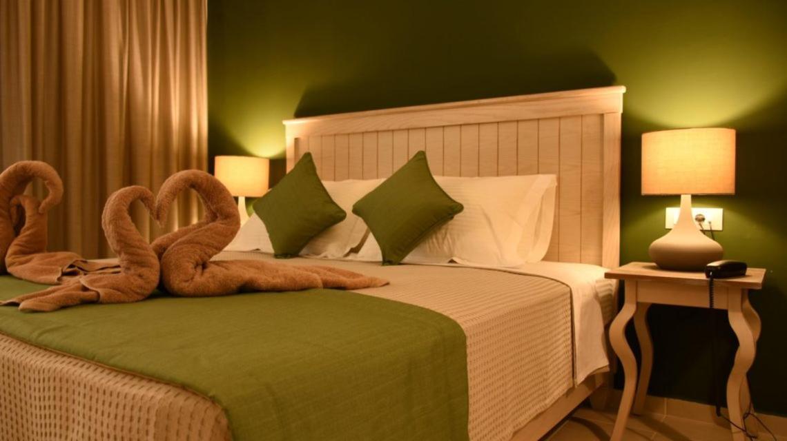 Kassandra Mare Hotel ネア・ポティダイア エクステリア 写真