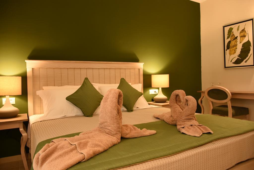 Kassandra Mare Hotel ネア・ポティダイア エクステリア 写真